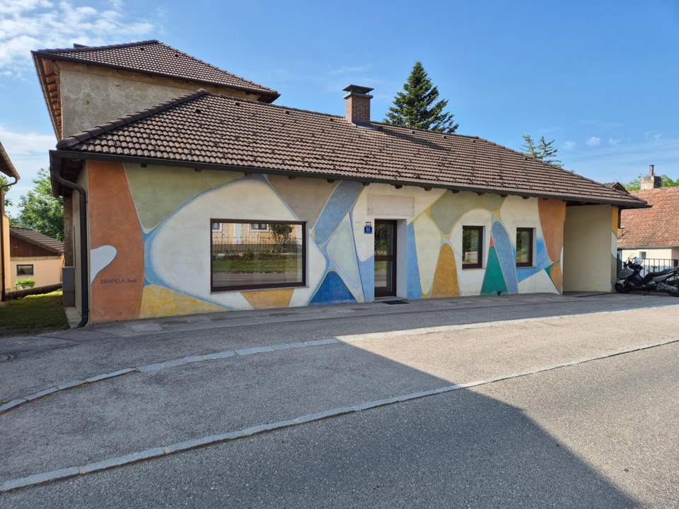BÜRO UND GROSSES LAGER/HALLE NÄHE NEULENGBACH