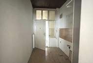 Klein, fein &amp; voller Chancen – Ihr Einstieg in den 17. Bezirk Sanierungsbedürftig