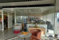 Werkshallen mit Werkstatt und Lager sowie Büroflächen