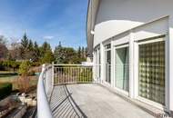 RESIDIEREN BEIM ROTEN BERG II GARAGE II SAUNA II NEUE PV-ANLAGE II 6 ZIMMER II 4 BÄDER II 54m² WOHNZIMMER MIT KAMIN II 2 TERRASSEN II BALKON II GARTEN II GROSSER KELLER