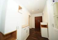 PREISHIT zum Verlieben: Vollsanierte 3-Zimmer-Altbauwohnung mit hohen Decken &amp; Balkon