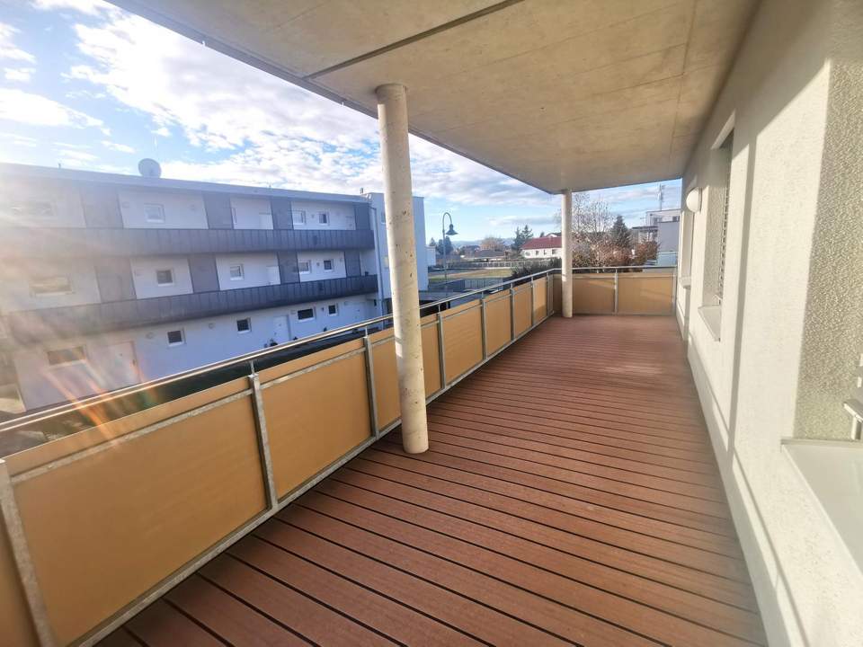 Ruhige 3-Zimmer-Wohnung mit großem Balkon, Carport und ausgezeichneter Infrastruktur