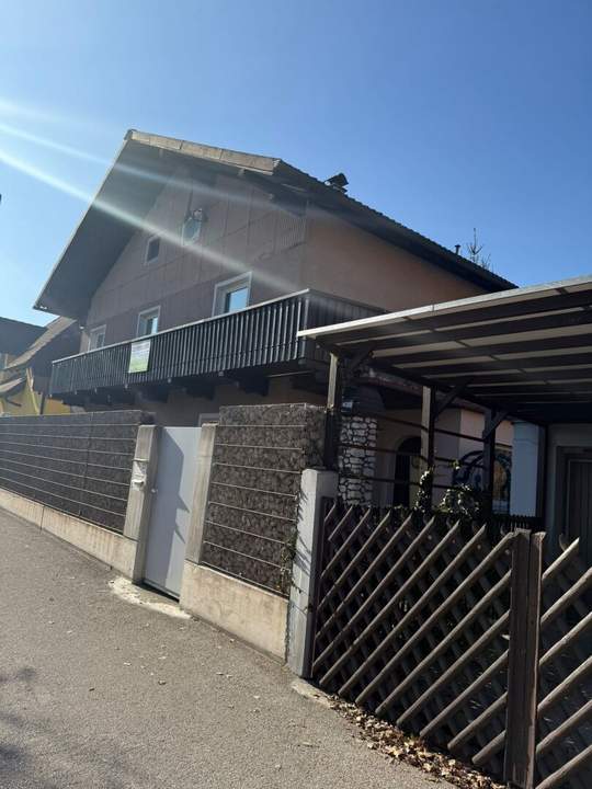 ****OPEN HOUSE am 18.10.2025 von 12:00 Uhr bis 16:00 Uhr - LEGEN SIE IHR ANGEBOT**** - MEHRPARTEIENHAUS im Stadtteil Wels Pernau - AUFSTOCKUNG MÖGLICH