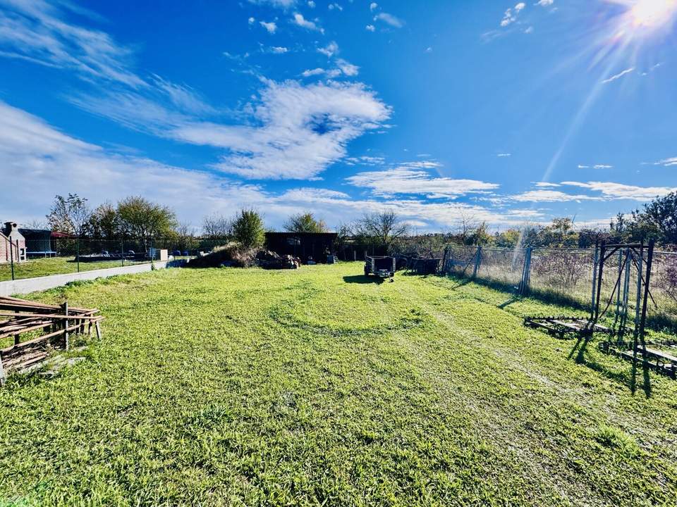 BAUGRUNDSTÜCK 576 m² | GÄNSERNDORF-SÜD | AUFSCHLIEßUNGSKOSTEN BEREITS BEZAHLT !!!