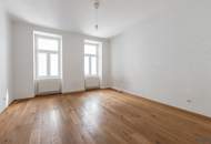 RUHIGE ALTBAUWOHNUNG // Kaiserstraße, 1070 Wien