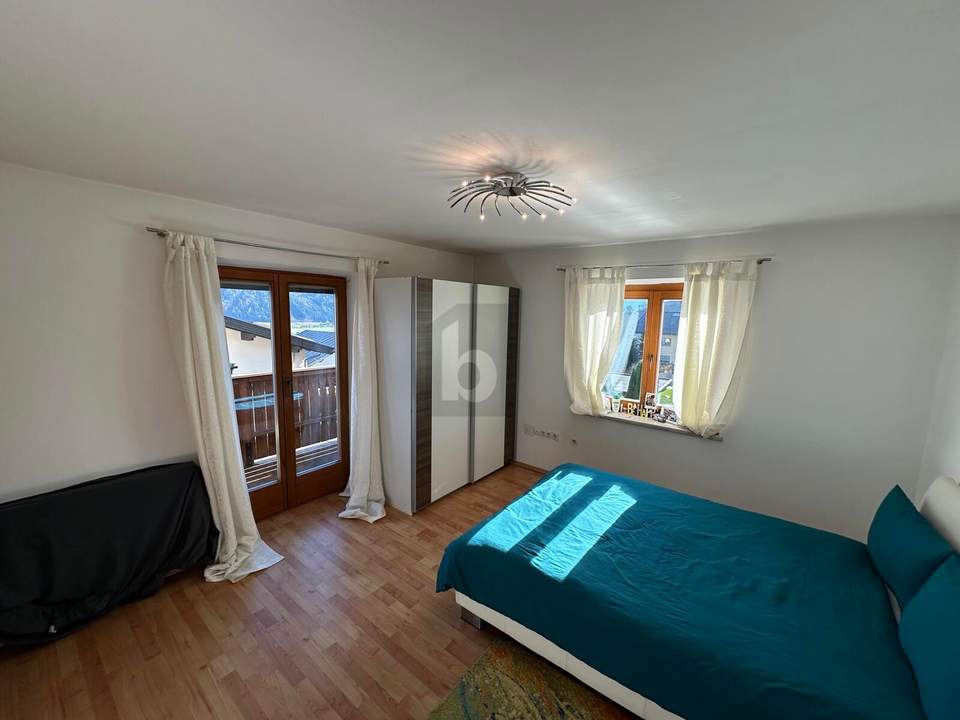 GANZTÄGIG SONNE ? RUHIGES WOHNEN MIT PANORAMA-BALKON