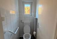 Großzügiges Wohnhaus mit zwei Wohneinheiten – ideal für Familien oder Mehrgenerationen mit Garten und mehreren Stellplätzen