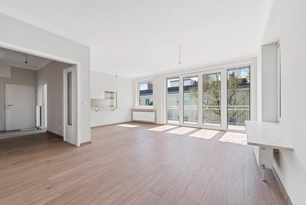 "360 Grad Terrasse mit wunderschön renovierter Wohnung"