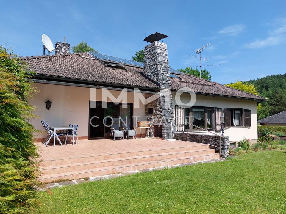 SONNIGER BUNGALOW MIT SWIMMINGPOOL NAHE LKH