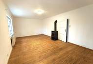 Landhaus zur Miete mit großem Garten und Nebengebäuden