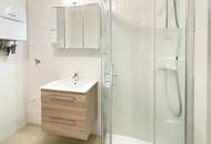 3 Zimmer mit Balkon, komplett neues Bad und WC