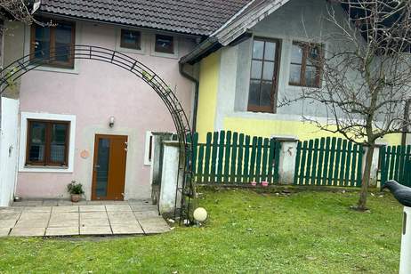 GROSSZÜGIGES LANDHAUS MIT KLEINER HALLE ALS WERKSTATT UND ABSTELLFLÄCHE SOWIE EIN EHEMALIGES HEURIGENLOKAL MIT VIEL POTENTIAL, Haus-kauf, 299.000,€, 3541 Krems(Land)