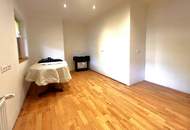 Haus mit Photovoltaik &amp; Entwicklungspotenzial