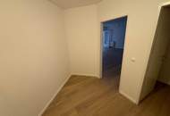 Charmant sanierte, lichtdurchflutete Erkerwohnung mit Blick auf den Schubertpark