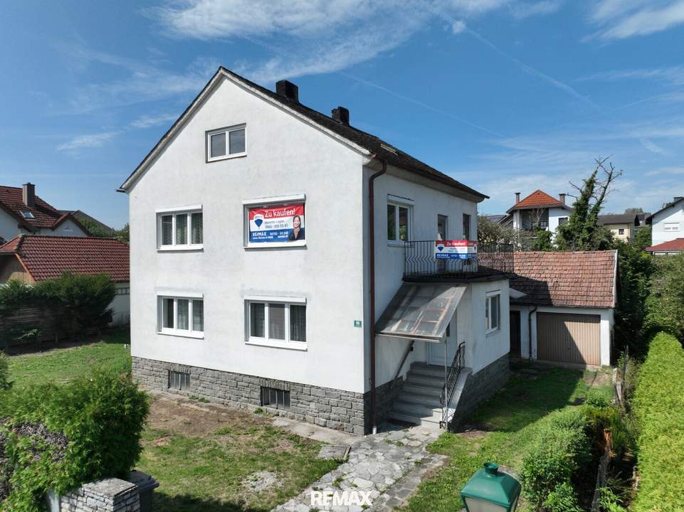 Haus mit Sanierungsbedarf auf großem Grundstück in Leiben