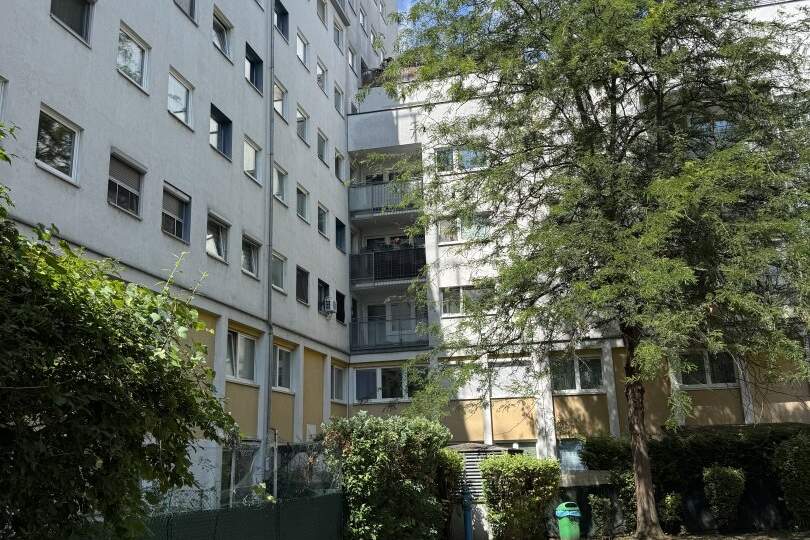 Schöne geräumige 3-Zimmer-Wohnung mit Loggia Nähe Donaukanal, U4 u U6 ! Voll möbliert - Koffer packen und einziehen !!, Wohnung-kauf, 429.000,€, 1200 Wien 20., Brigittenau