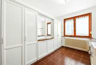 SPACIOUS PROPERTY WITH GARDEN, TERRACES, & GARAGES - HOME OFFICE AND LIVING UNDER ONE ROOF!