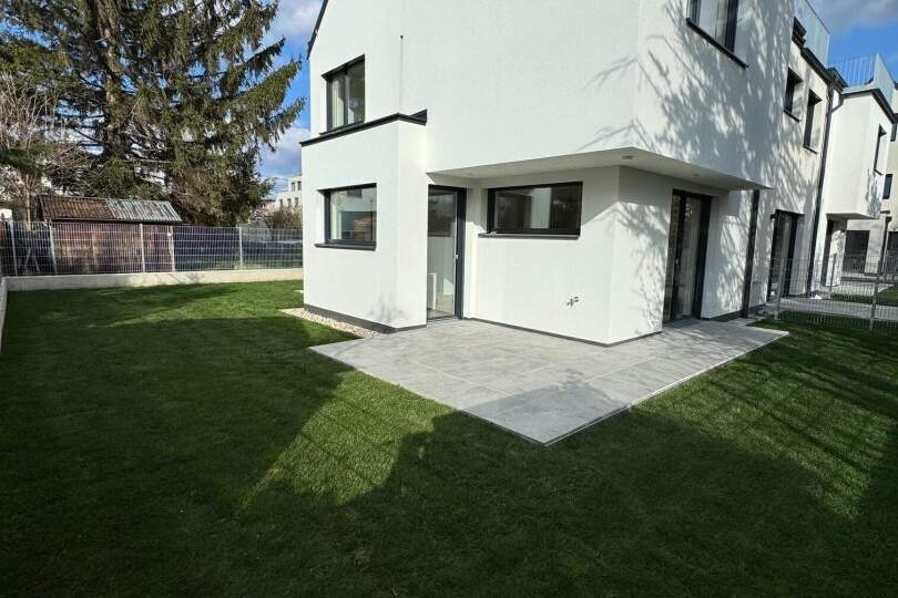 Modernes Wohnen in bester Lage: Exklusives Reiheneckhaus mit Garten und Terrassen in Wien zu verkaufen!, Haus-kauf, 649.500,€, 1220 Wien 22., Donaustadt