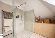 Helle 2-Zimmer-DG-Wohnung im jungen Neubau mit Westterrasse & Klimaanlage – nur 5 Min. Fußweg zur U6 - ab 1.11. / 1.12.26