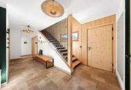 Chalet in Bestlage von St. Ulrich - Erstbezug