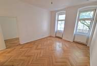 Altbauflair neu entdeckt: Liebevoll sanierte 2-Zimmer-Wohnung mit moderner Ausstattung und bester Infrastruktur +Traumhaftes Altbauhaus + Überzeugen Sie sich selbst!