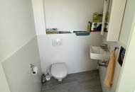 Lichtdurchflutete Penthouse Architektur - barrierefreie 5-Zimmer Maisonette-Wohnung in exklusiver Lage mit teiloffener Galerieebene, zahlreichen Terrassen, 2 Bädern und PKW-Garagenplatz