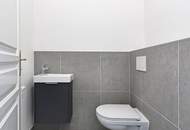 Altbau-Erstbezug in bester Stadtlage - Schöne 2-Zimmer-Wohnung in Hofruhelage - Nähe Mariahilfer Straße