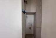 Erstbezug nach Sanierung! 2-Zimmer-Dachgeschosswohnung mit Terrasse, Balkon, Lift und Stellplatz!