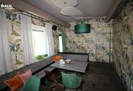 Wohnhaus mit Verkaufsgeschäft und Imbiss/Bistro