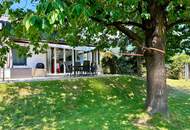 Haus mit großer Terrasse und wunderbarem Garten