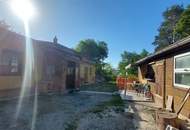 Idyllisches Landhaus mit Stallungen und eigenem Bachlauf