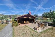 SOLIDES, LEISTBARES WOHNHAUS MIT CARPORT UND LAUBE IN BEGEHRTER, NATURNAHER WOHNLAGE DIREKT AM WASSER IN TRAUMHAFTER AUSSICHTSLAGE AN DER KREMS