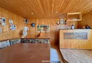 Gepflegtes Haus mit uneinsehbarem Garten