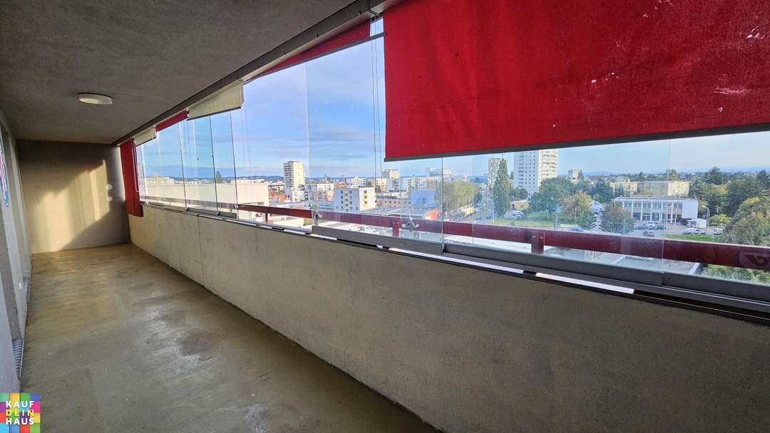 Großzügige 4 Zimmerwohnung mit Balkon im obersten Stock - unbefristeter Mietvertrag