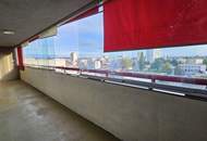 Großzügige 4 Zimmerwohnung mit Balkon im obersten Stock - unbefristeter Mietvertrag
