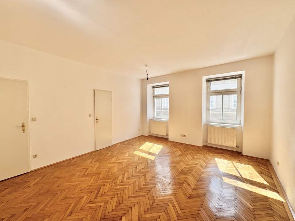 Sanierte Liegenschaft mit Fernwärme! Renovierungsbedürftiger 2-Zimmer-Altbau beim Mittersteig!