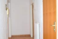 Große Dachterrasse! Lichtdurchflutete, elegante 3-Zimmer Dachgeschoßwohnung mit Garage!