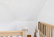 Einfamilienhaus i.Ruhelage Radsberg – parkähnlicher Garten, Wintergarten, Kachelofen &amp; Nebengebäude