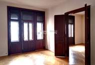 Mietpreis gesenkt!! Charmante Altbauwohnung mit Balkon und typischem Flair