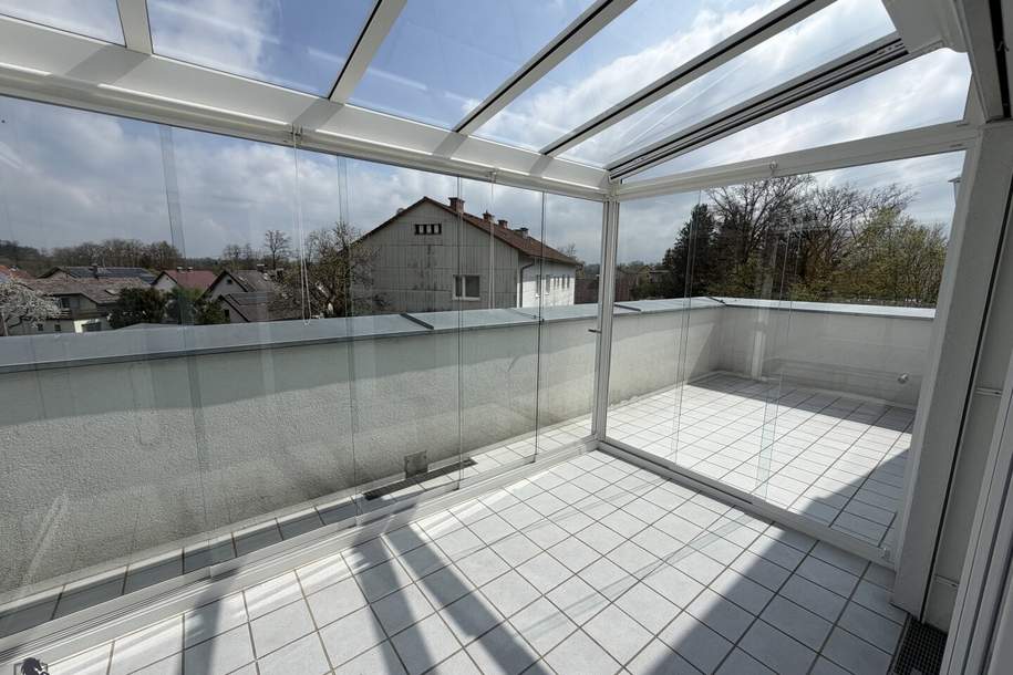Penthouse-Feeling mit 41 m² Terrasse &amp; exklusivem Glasverbau – Wohnen auf höchstem Niveau, Wohnung-kauf, 4690 Vöcklabruck