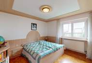 Liebevoll gepflegtes Wohnhaus mit ca. 180 m² Wohnfläche und flexibler Raumaufteilung.