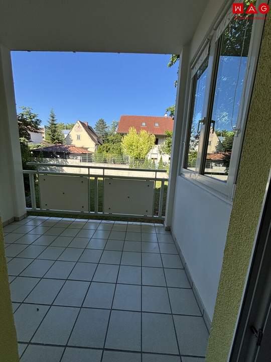 Wohnen am Rande des Wasserwaldes! 3-Zimmer Wohnung in Kleinmünchen mit einer wunderschönen Loggia und einer hervorragenden Infrastruktur!