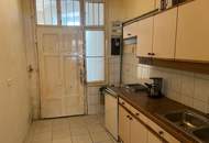 Toßgasse - repräsentatives Altbaubüro mit Straßeneingang zu vermieten