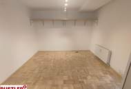 Ruhiges Hinterhofbüro