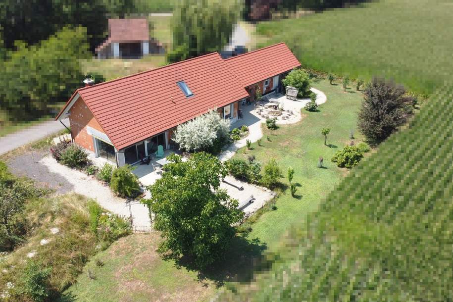 Tolles Landhaus mit angebautem Nebengebäude und Garten in sehr ruhiger und ebener Sonnenlage an einer Sackgasse, Haus-kauf, 486.000,€, 8483 Südoststeiermark