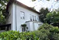 GROßZÜGIGE VILLENETAGE mit TERRASSEN // SPACIOUS CLASSIC STYLE APARTMENT with TERRACES