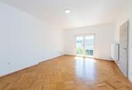 Einfamilienhaus mit großem Grundstück und Nebengebäuden