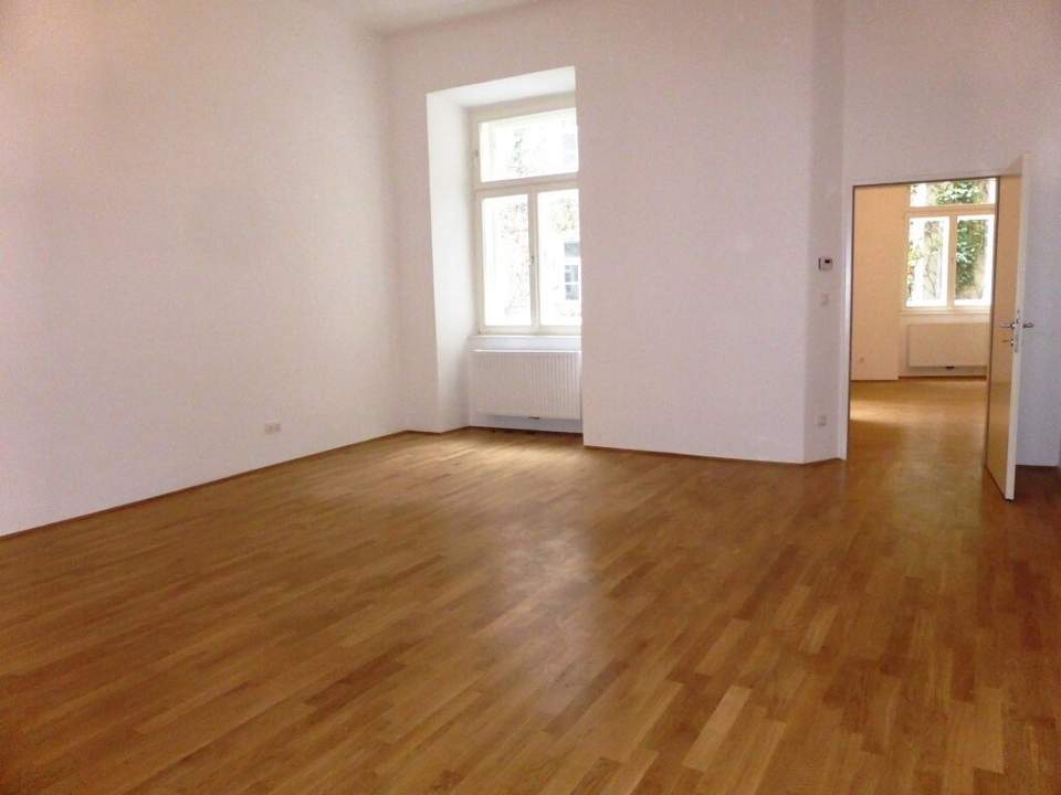 RÄUMLICHKEITEN FÜR BÜRO / PRAXIS MIT AUSSERGEWÖHNLICHEM GRUNDRISS ZWISCHEN STEPHANSPLATZ UND SCHWEDENPLATZ