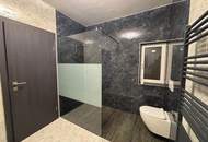 Großzügige Linke Seite Doppelhaushälfte 4a mit 2 Wohnungen in sonniger Ruhelage!