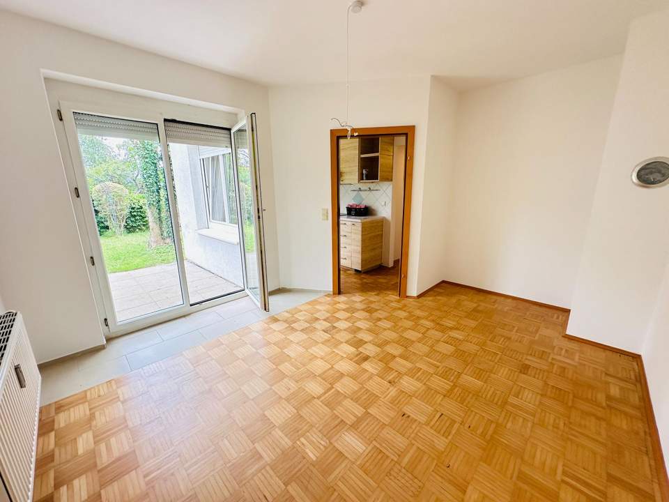 2-Zimmer-Gartenwohnung mit zwei Terrassen in St. Peter!